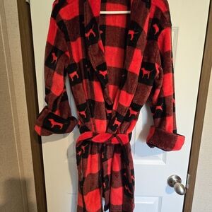 PINK Victoria's Secret Red and Black Plaid Robe